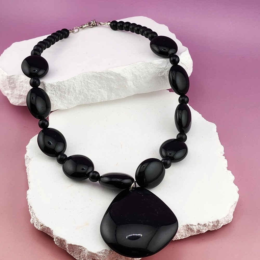 Black Beaded Teardrop Pendant Necklace Chunky Gothic Statement Costume Jewelry